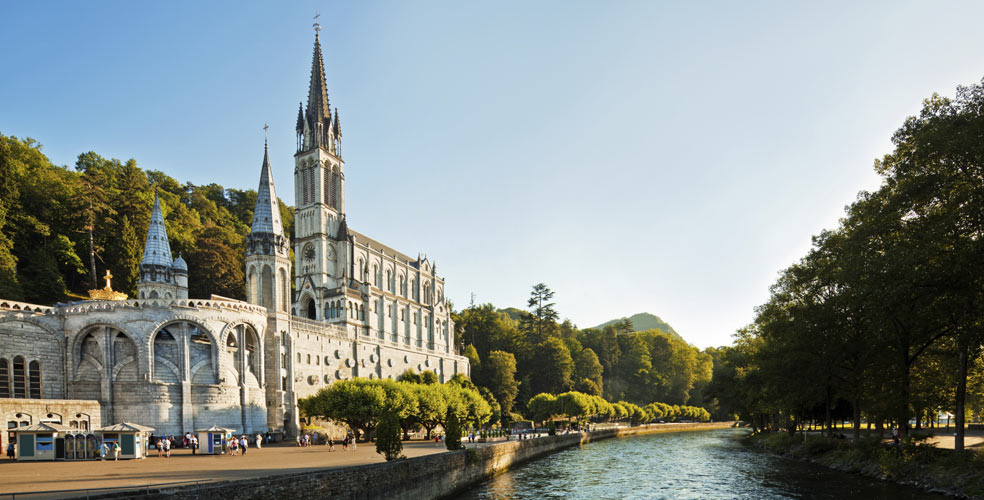 Lourdes et le tourisme religieux (croquis)